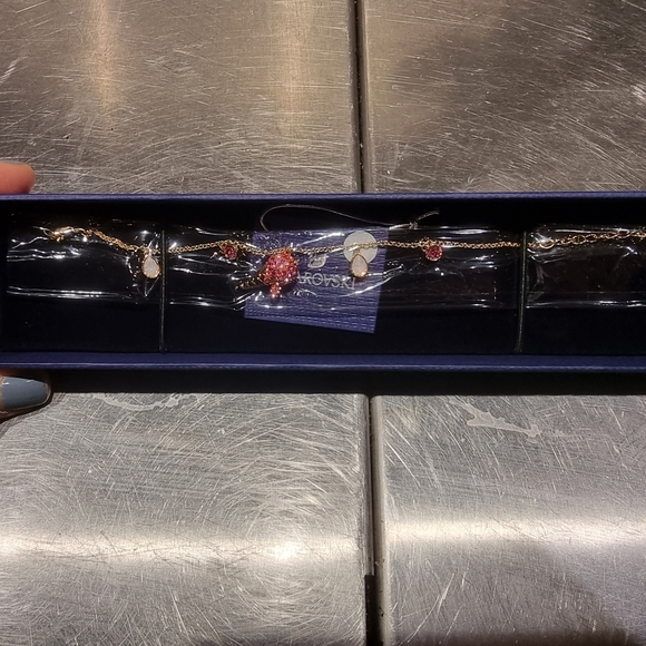 Swarovski Ice Cream Bracelet - NWT - Picture 4 of 8